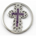 Placa de plata cruz de la moneda con el cristal púrpura